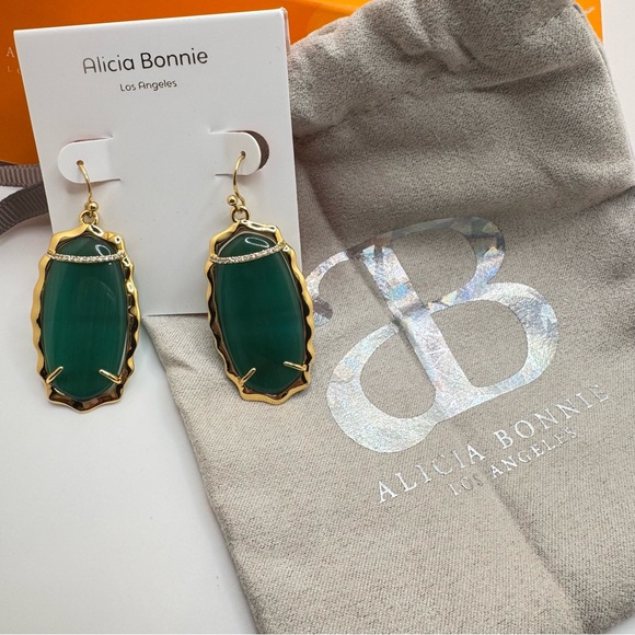 Alicia Bonnie Jewelry - Alicia Bonnie - Emerald green / Gold earrings- NWT - giftable